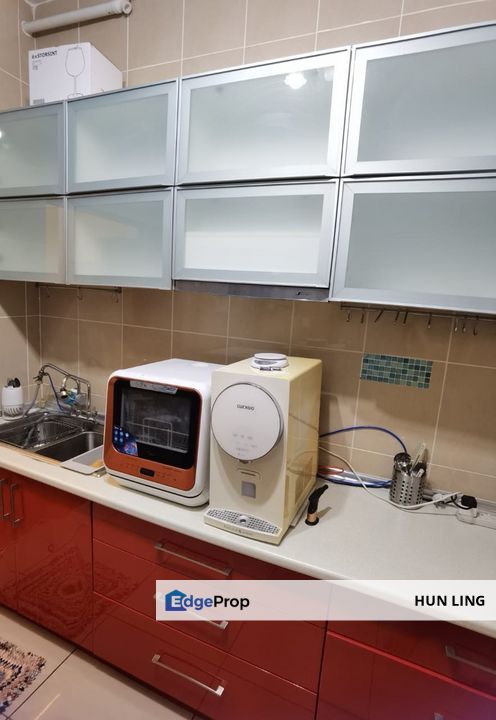 OUG Parklane Old Klang Road fully furnish with 150k reno Ready Move in 3 room 2 bath for rent, Kuala Lumpur, Taman OUG