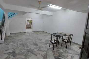 Taman Dato Hormat, Telok Panglima Garang