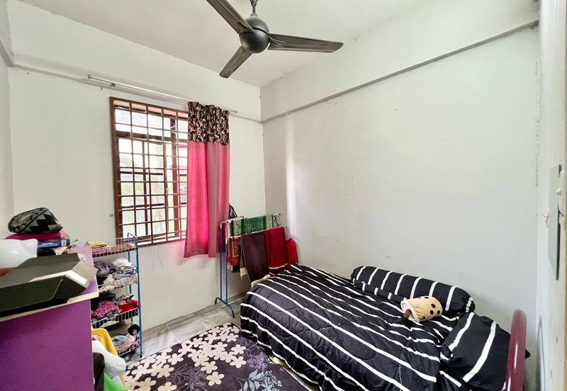 Pangsapuri Sri Pelangi