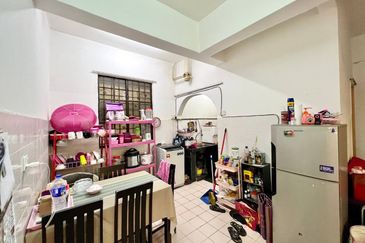 Pangsapuri Sri Pelangi