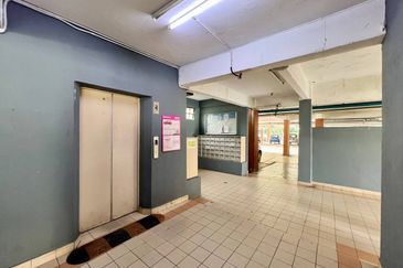 Pangsapuri Sri Pelangi