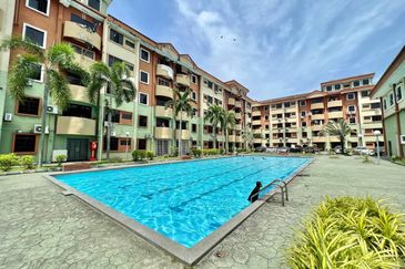 Pangsapuri Sri Pelangi