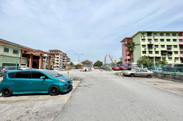 Pangsapuri Sri Pelangi