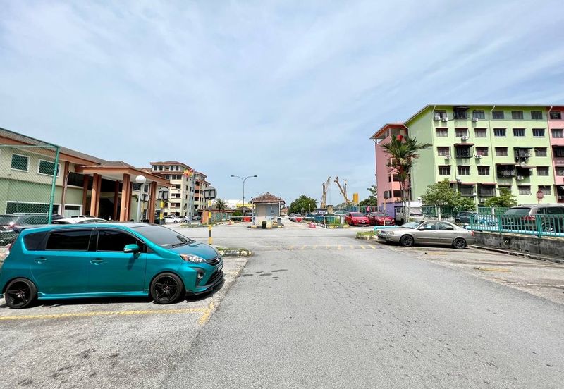 Pangsapuri Sri Pelangi