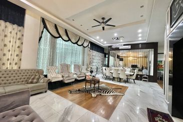 Jelutong Heights