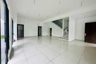 [BRAND NEW] Park Villas Trilia Residence Bukit Jelutong  3 Storey Semi-D