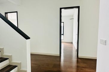 [BRAND NEW] Park Villas Trilia Residence Bukit Jelutong  3 Storey Semi-D