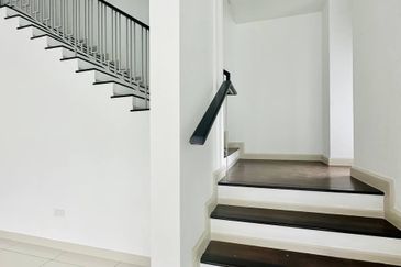[BRAND NEW] Park Villas Trilia Residence Bukit Jelutong  3 Storey Semi-D