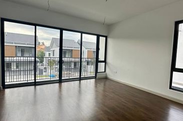 [BRAND NEW] Park Villas Trilia Residence Bukit Jelutong  3 Storey Semi-D
