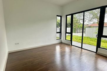 [BRAND NEW] Park Villas Trilia Residence Bukit Jelutong  3 Storey Semi-D