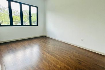 [BRAND NEW] Park Villas Trilia Residence Bukit Jelutong  3 Storey Semi-D