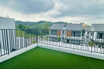 [BRAND NEW] Park Villas Trilia Residence Bukit Jelutong  3 Storey Semi-D