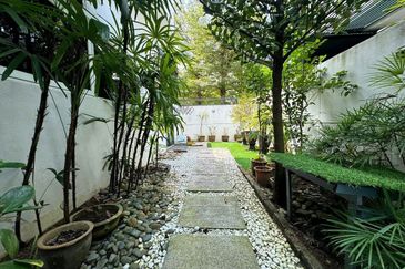 Jacaranda Garden Residence