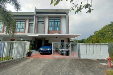 Scarlet @ Bandar Rimbayu