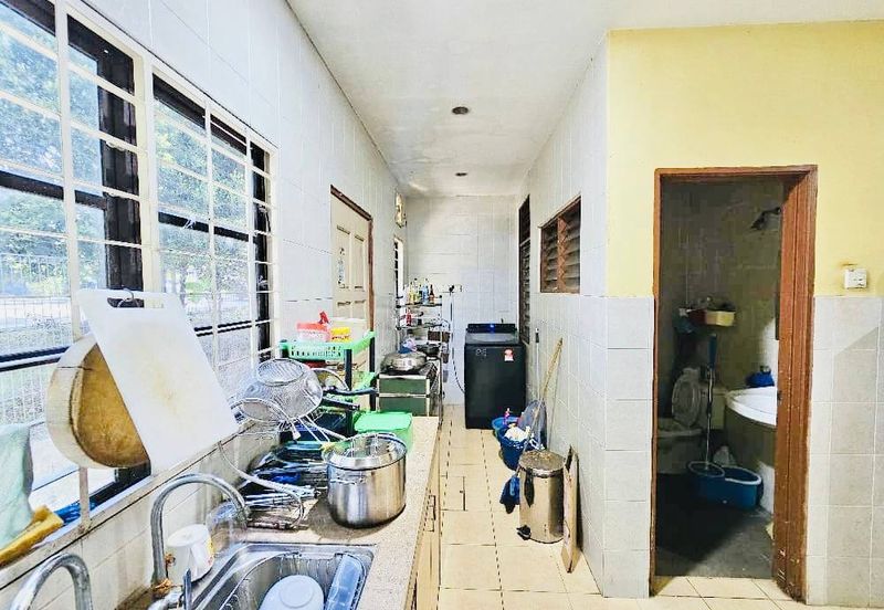 Jalan Putra Perdana 6/6