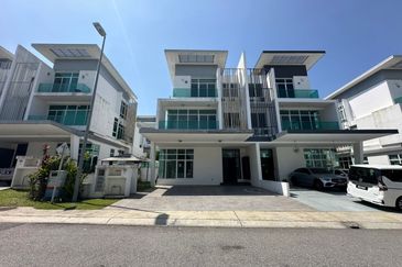 Clover Garden Residences