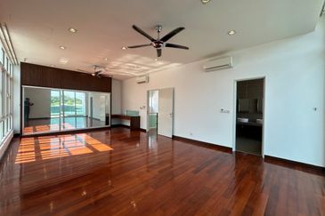 Clover Garden Residences