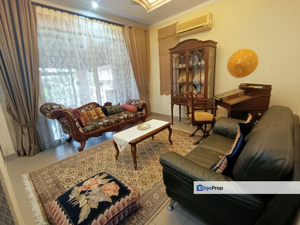 [FULLY FURNISHED] Bungalow in Seksyen 11 Shah Alam, Selangor, Shah Alam