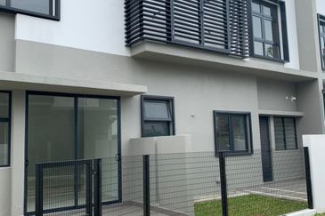 Dalia Residences @ Tropicana Aman