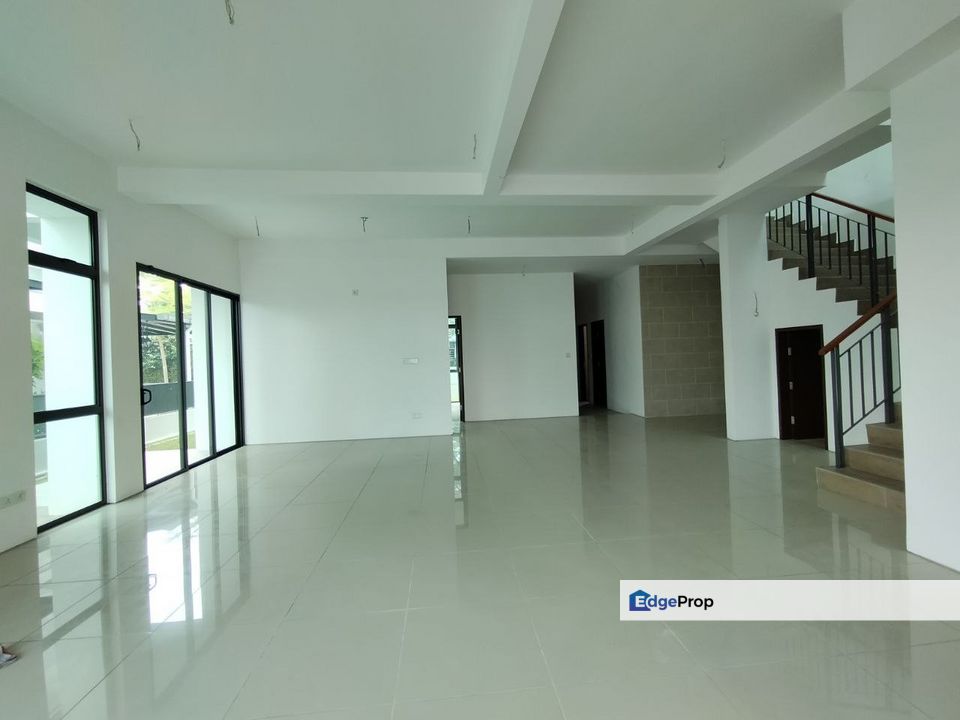 [FOR SALE] Semi-D Perdana Lakeview East Cyberjaya, Selangor, Cyberjaya