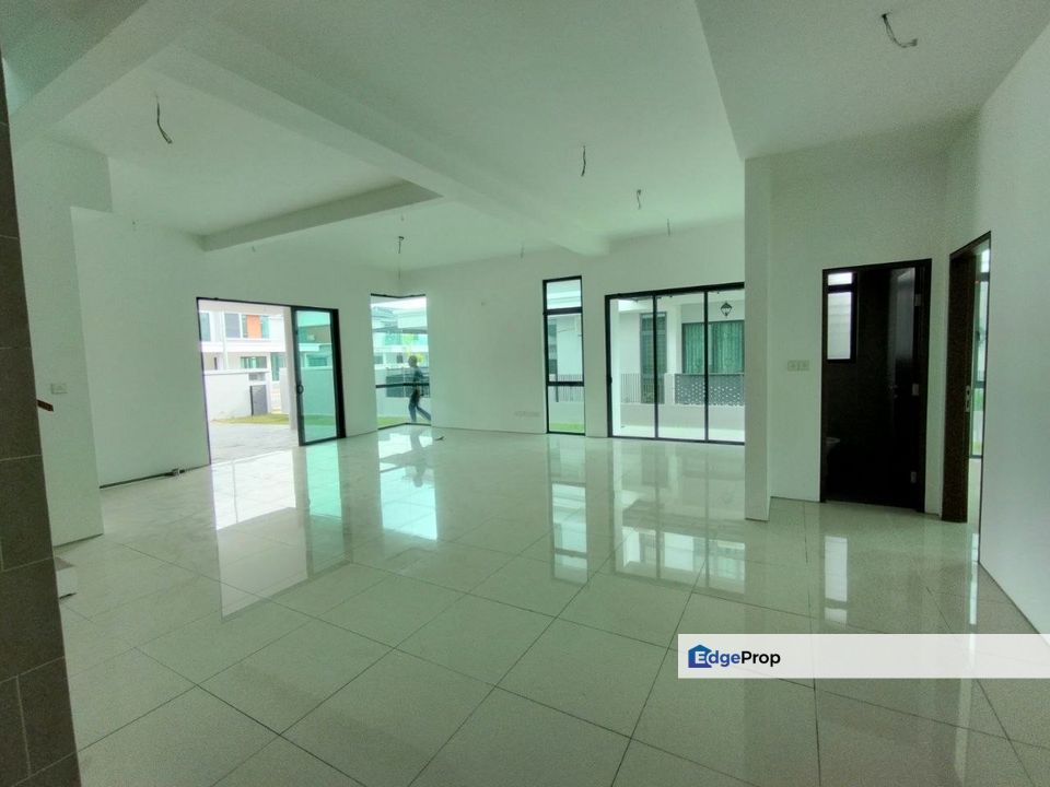 [FOR SALE] Semi-D Perdana Lakeview East Cyberjaya, Selangor, Cyberjaya