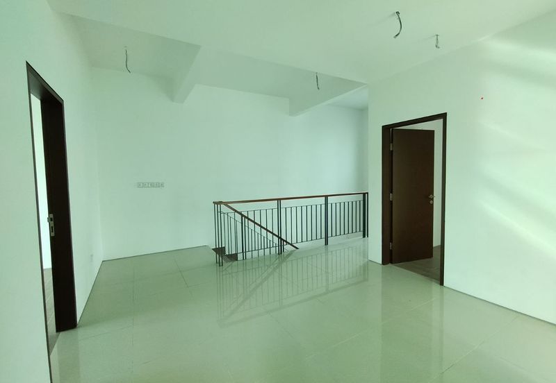 Perdana Lakeview East