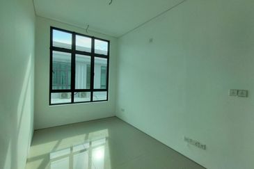 Perdana Lakeview East
