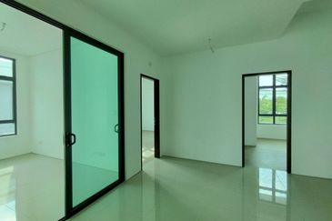 Perdana Lakeview East