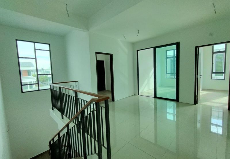 Perdana Lakeview East