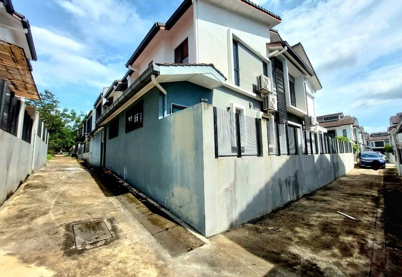 Saffron Hills @ Denai Alam