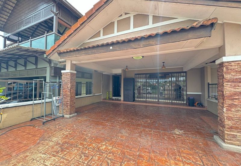 [FACING OPEN] Double Storey Superlink Bukit Jelutong Jalan Birai Shah Alam