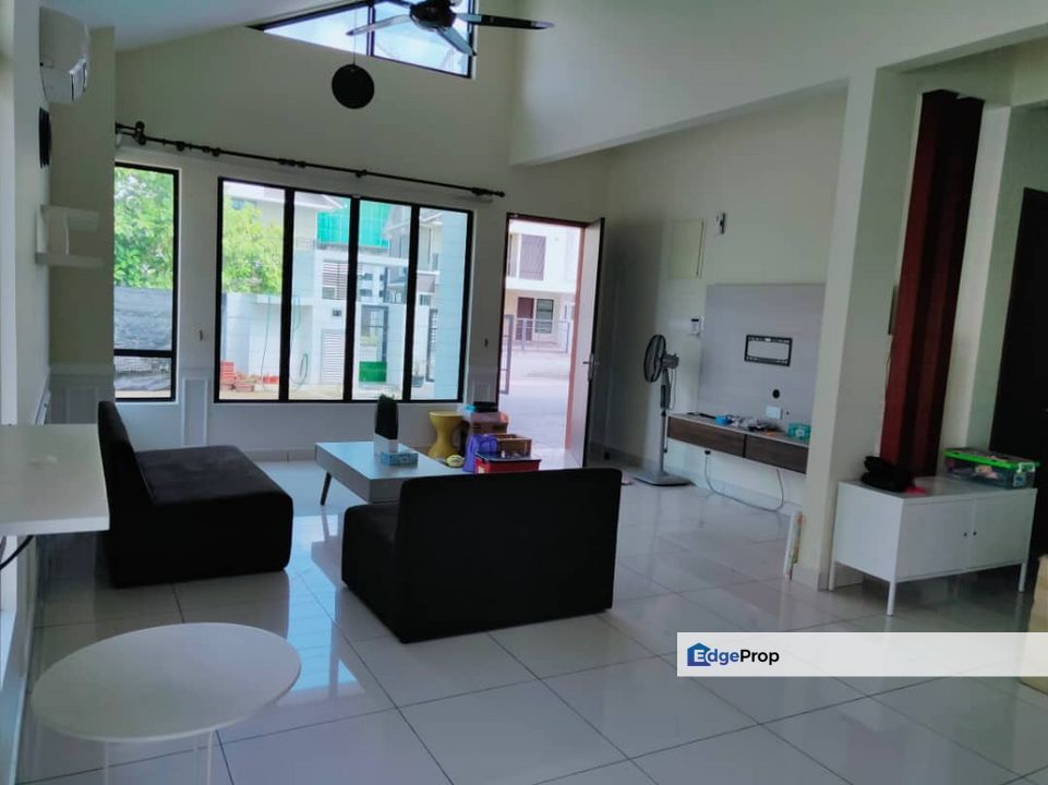 [PARTIALLY FURNISHED] Double Storey Bungalow Jalan Karyawan Bestari Bandar Puncak Alam, Selangor, Bandar Puncak Alam
