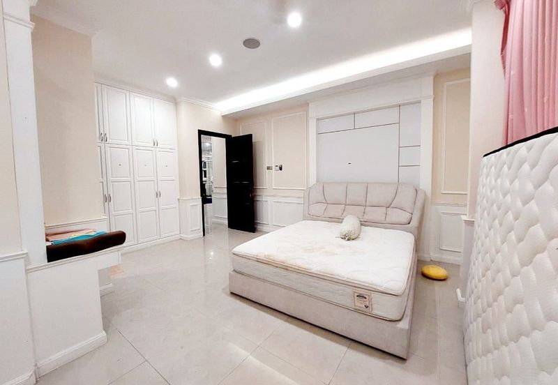 [FULLY FURNISHED] Double Storey Bungalow Corner Lot Bukit Jelutong