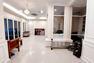 [FULLY FURNISHED] Double Storey Bungalow Corner Lot Bukit Jelutong