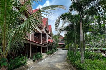 Sungai Buloh Country Resort