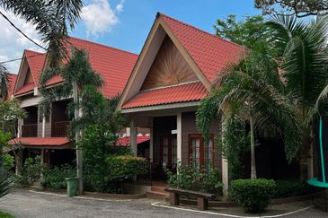 Sungai Buloh Country Resort