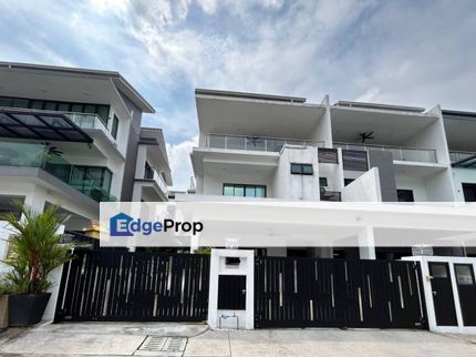 [END LOT] 3 Storey Superlink Dumalis Bandar 16 Sierra Puchong, Selangor, Puchong South