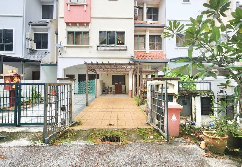 Tropicana Golf & Country Resort