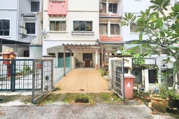 Tropicana Golf & Country Resort