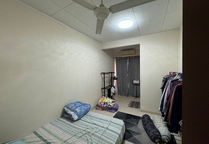 Jalan Makyong, Bandar Bukit Raja