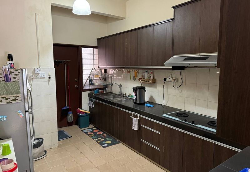 Jalan Makyong, Bandar Bukit Raja