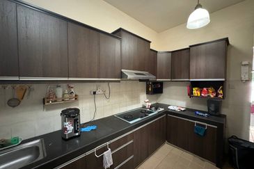 Jalan Makyong, Bandar Bukit Raja