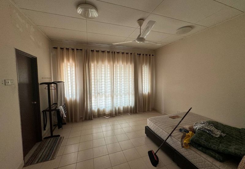 Jalan Makyong, Bandar Bukit Raja