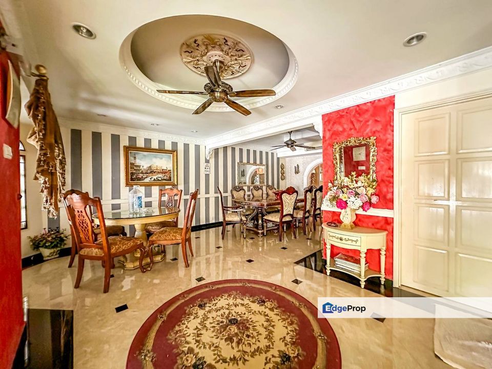 [BEAUTIFUL UNIT with PRIVATE POOL] Double Storey Semi-D Seksyen 11 Shah Alam, Selangor, Shah Alam