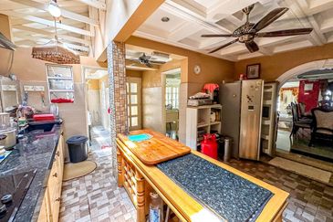 Seksyen 11, Shah Alam