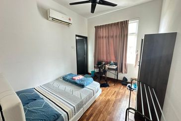 MYDiva, Perdana Lakeview East