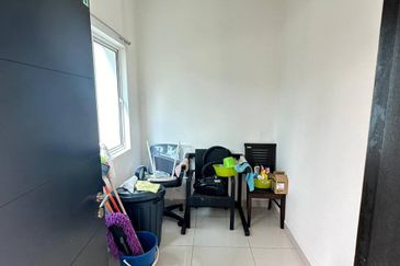 MYDiva, Perdana Lakeview East