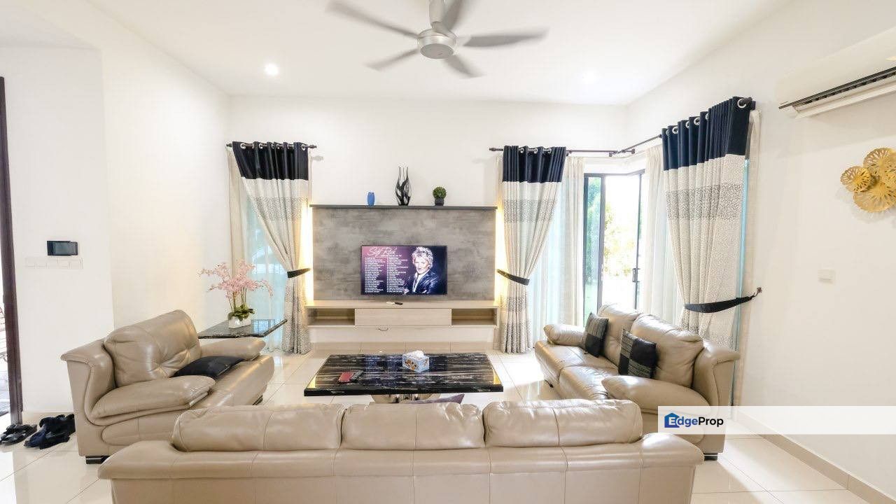 [RENOVATED] Double Storey Semi-D Vittaria Setia Eco Glades Cyberjaya, Selangor, Cyberjaya