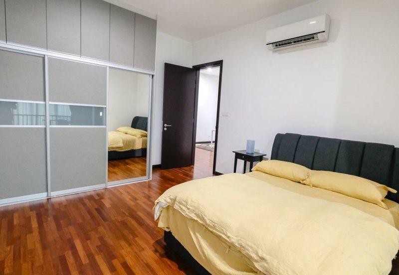 Vittaria, Setia Eco Glades