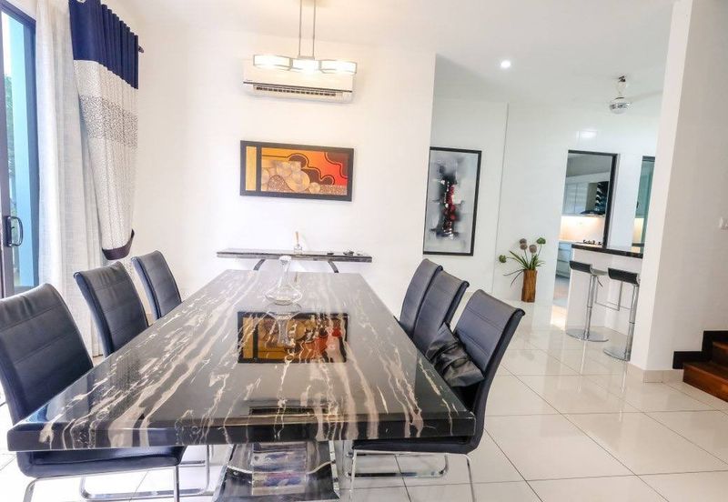 Vittaria, Setia Eco Glades